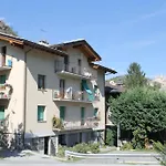 Pommier Apartment *